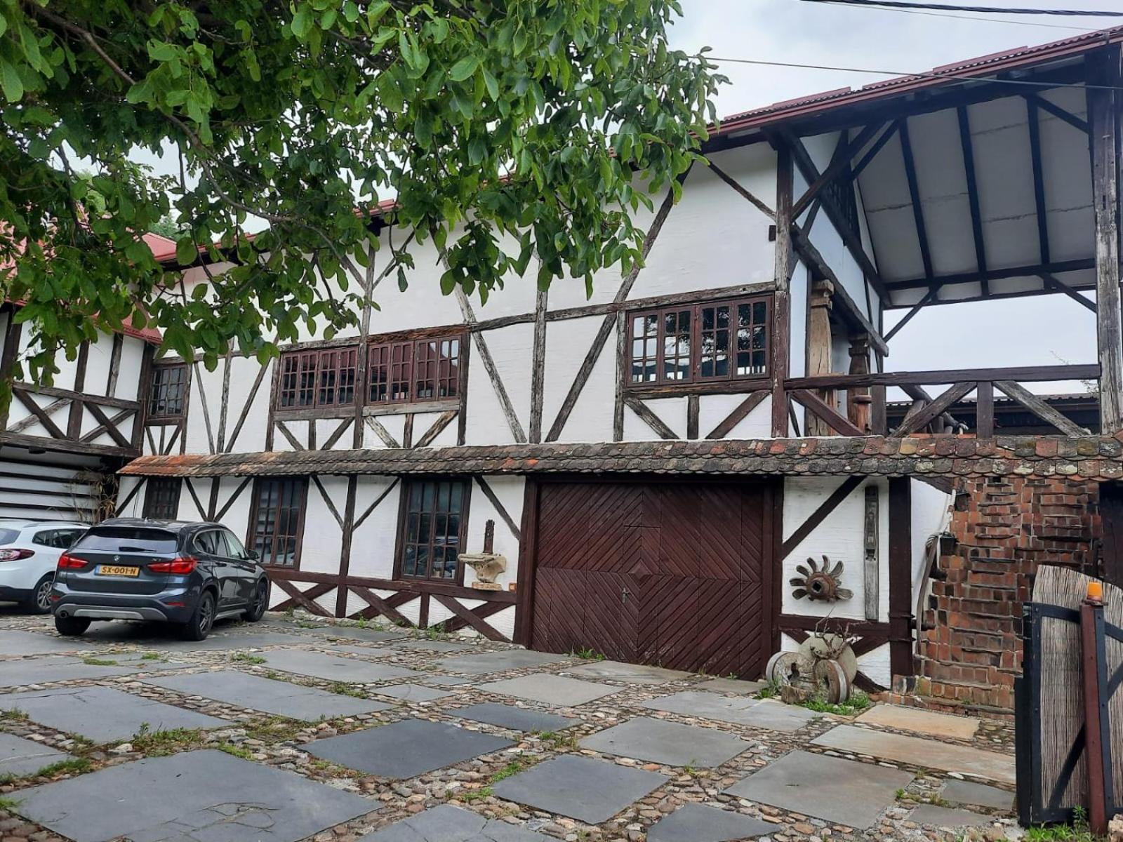 Rustic Charm A Unique And Antique